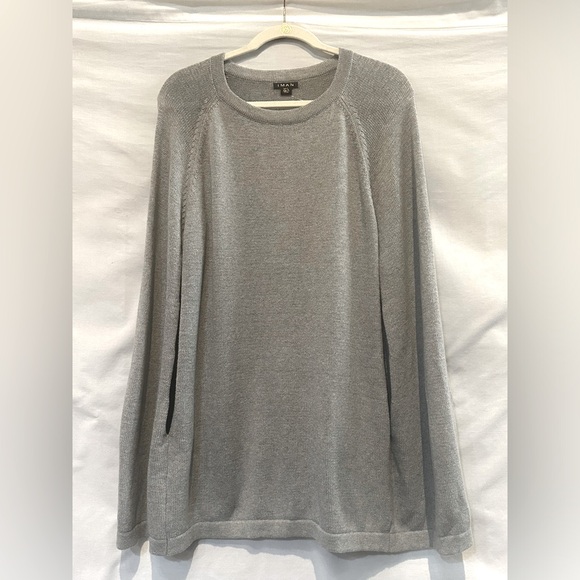 NWOT - IMAN Pullover Cotton/Cashmere
Blend Faux Fur Detached Collar Poncho - Picture 3 of 7